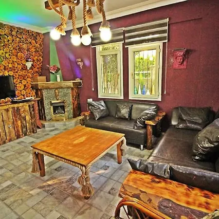 Villa Vi̇lla Nepol *